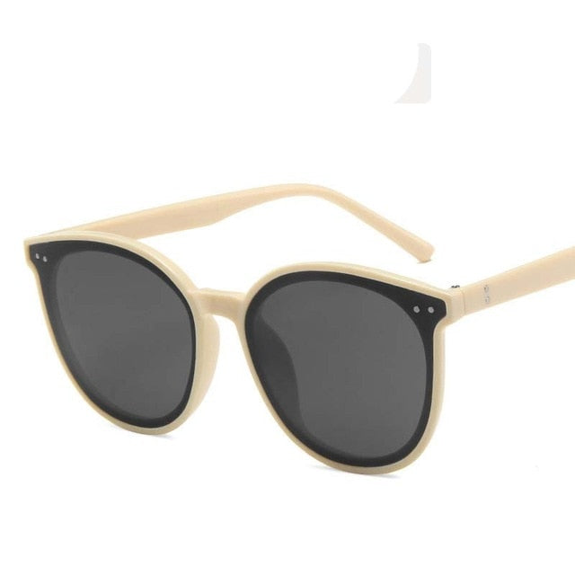 Nwe Fashion Color Luxury Flat Top Cat Eye Elegant Sunglasses Woman  culos De Sol Men Twin Beam Oversized Sun Glasses UV400O
